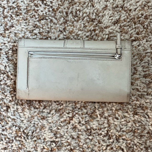 Coach Off White Ivory Signature Hobo Bag and Leather Buckle Wallet - Picture 8 of 8